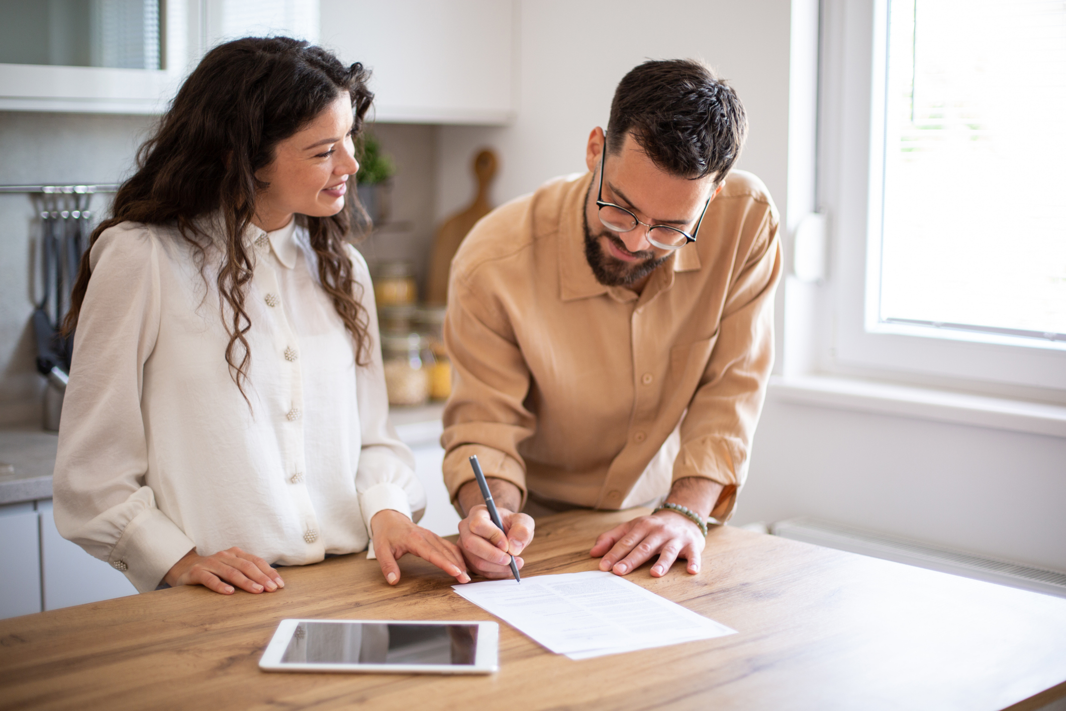 Understanding Your Lease: Key Clauses Every Charleston Renter Should Know